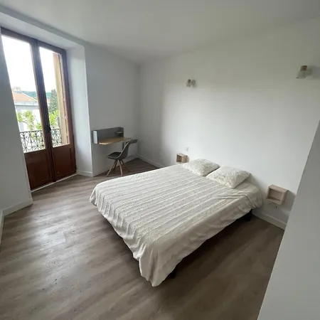 Ronzier Joly Apartment *